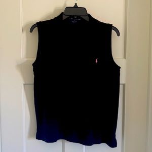 Sleeveless polo